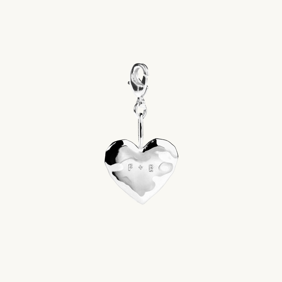 Pendant in silver in the shape of a heart with name engraving