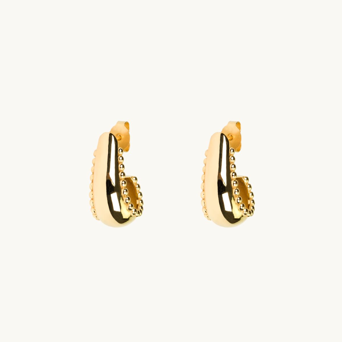 Earrings i gold in shape of a hook