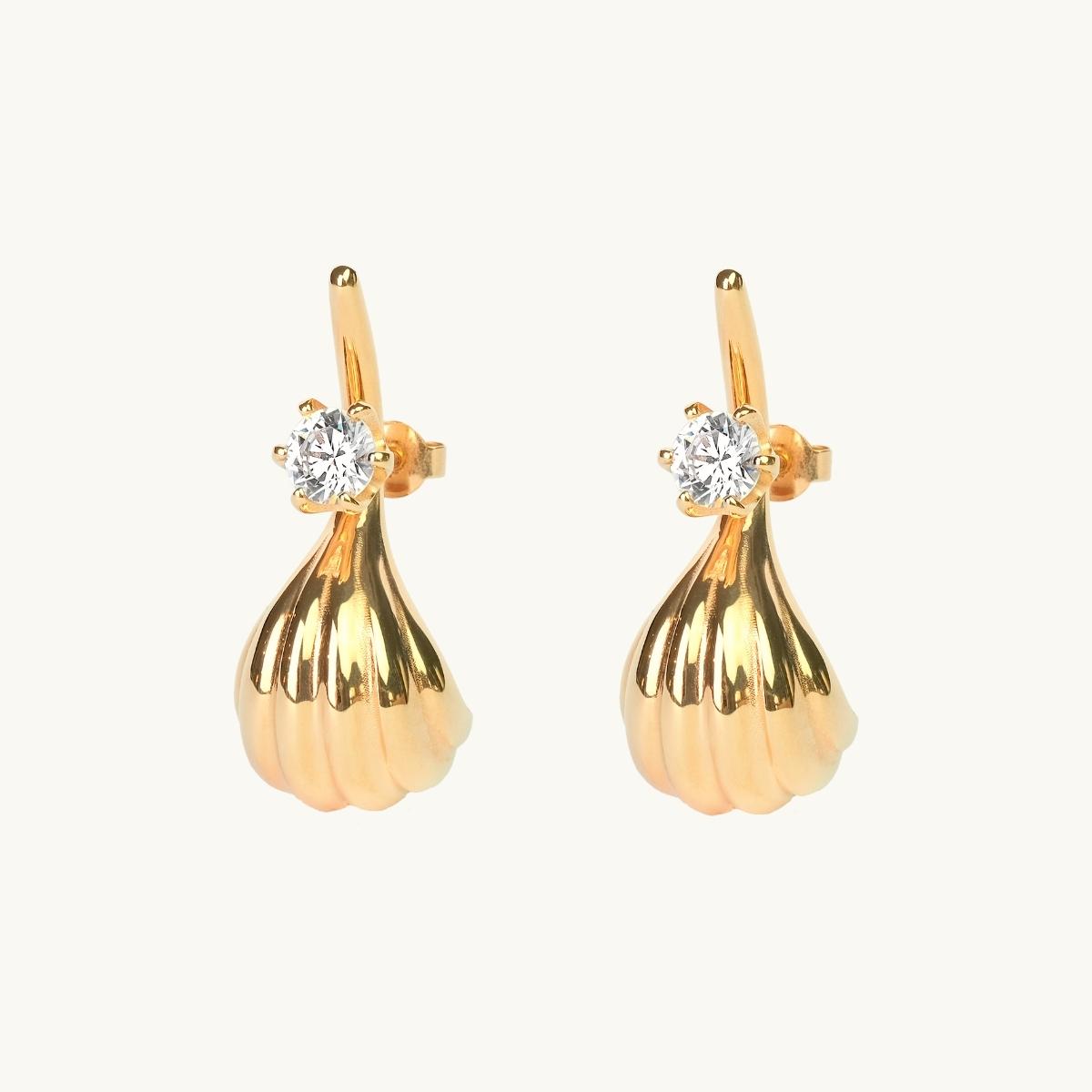 Fig stone hoop earrings in gold with white stones
