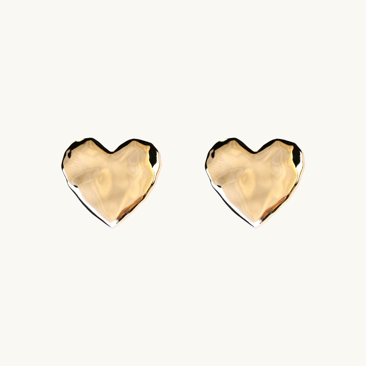 Heart earrings in gold