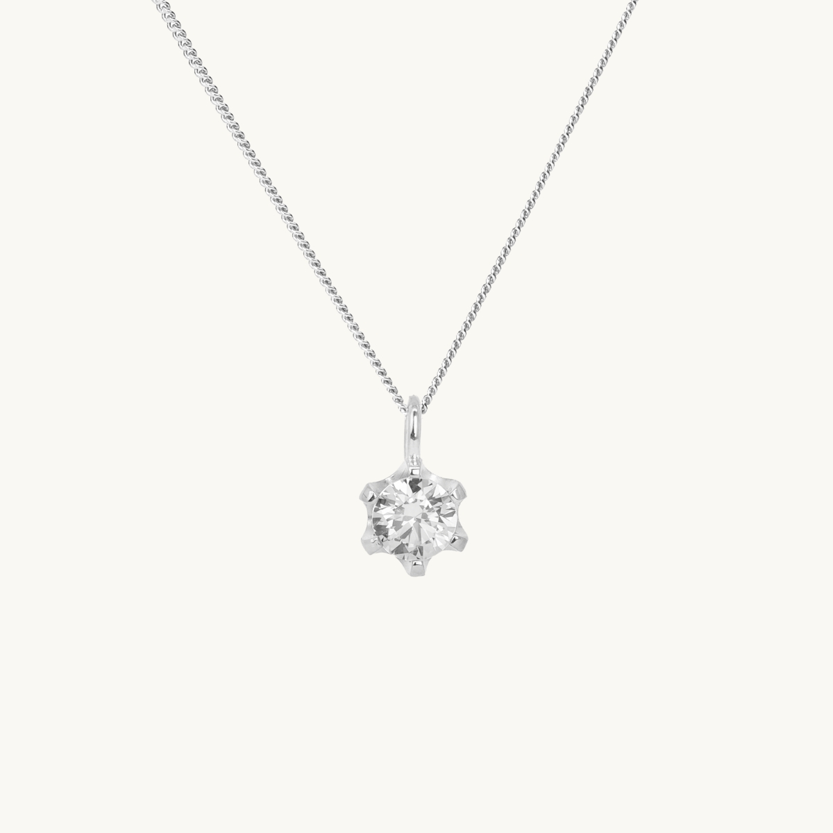 Necklace pendant silver with a white diamond, princess