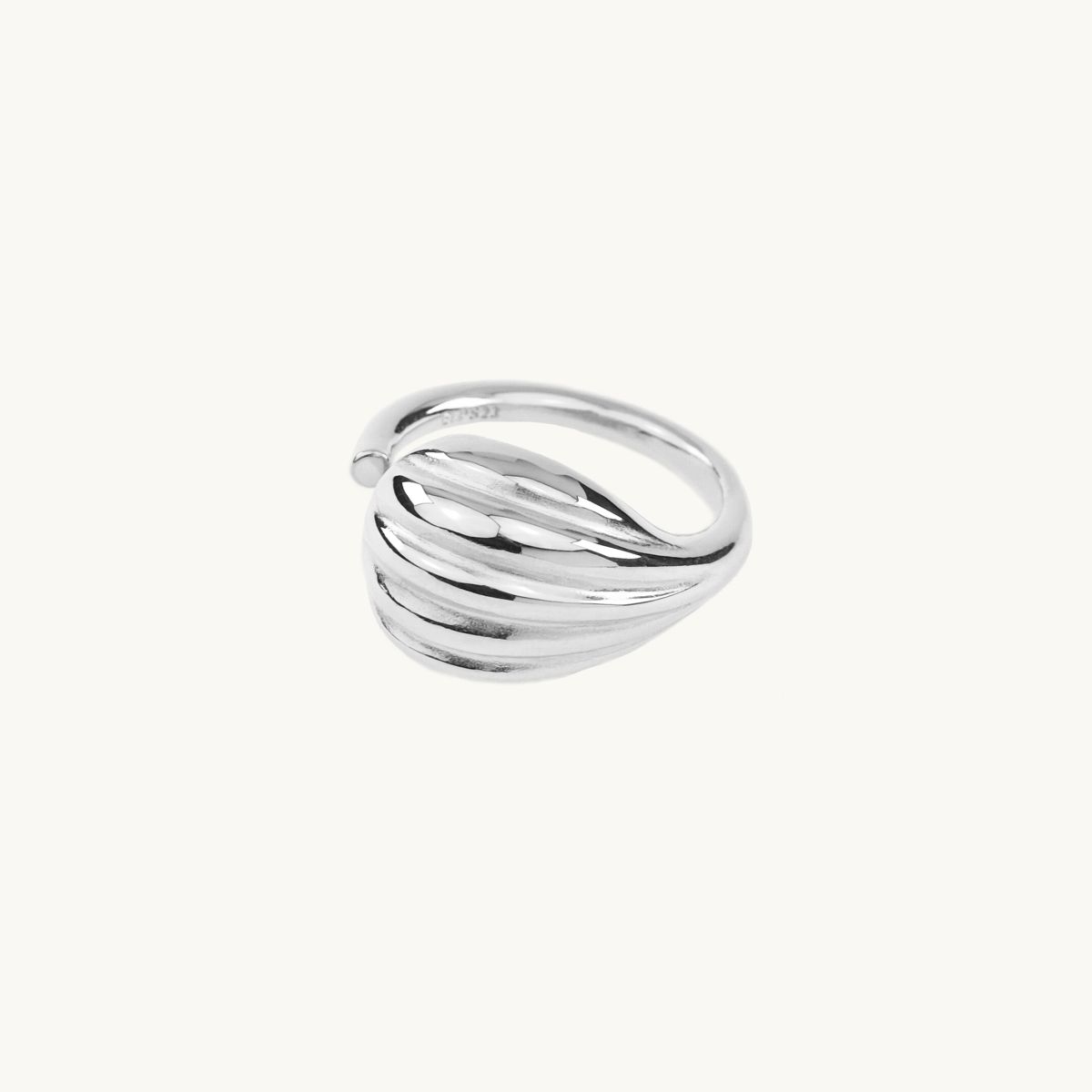 Adjustable fig ring in sterling silver