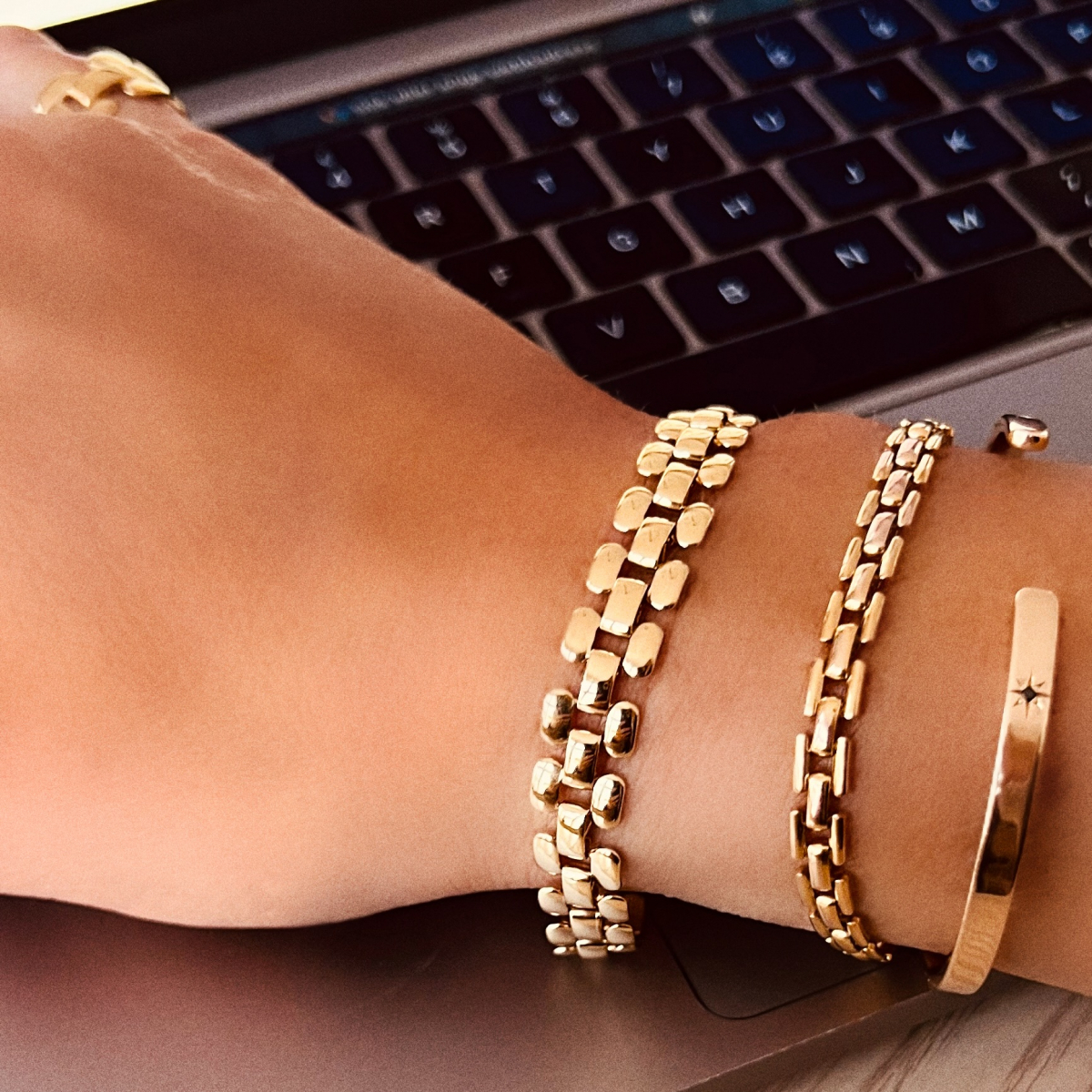 Gold bracelet with small rectangular links