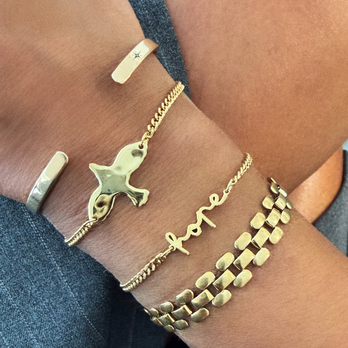 ORGANIC DOVE BRACELET GOLD