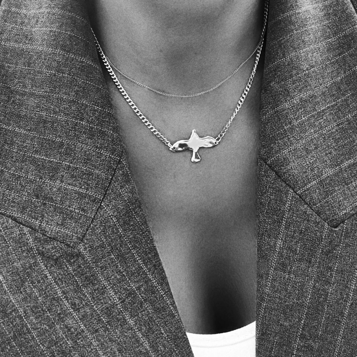ORGANIC DOVE CURB NECKLACE SILVER