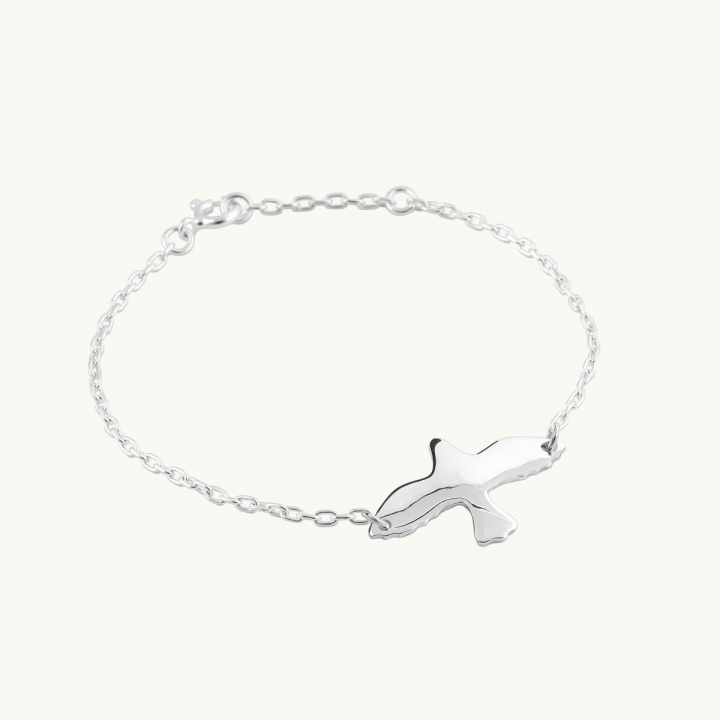 Silver bracelet with dove pendant