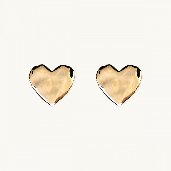 Heart earrings in gold