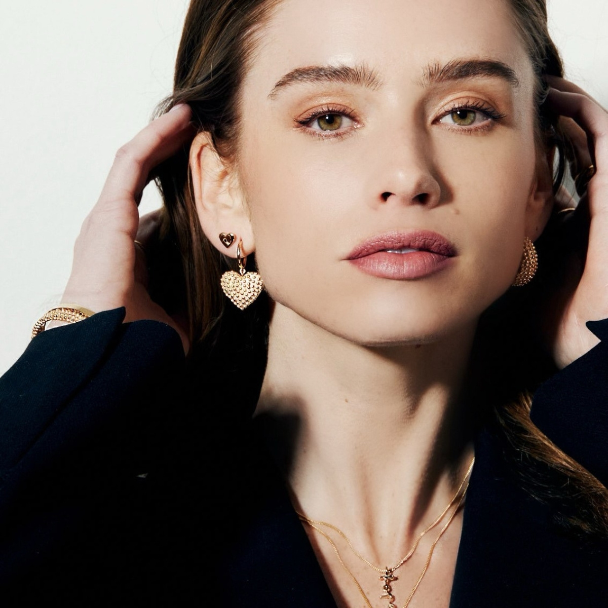MINI ORGANIC HEART EARRINGS GOLD | EMMA ISRAELSSON